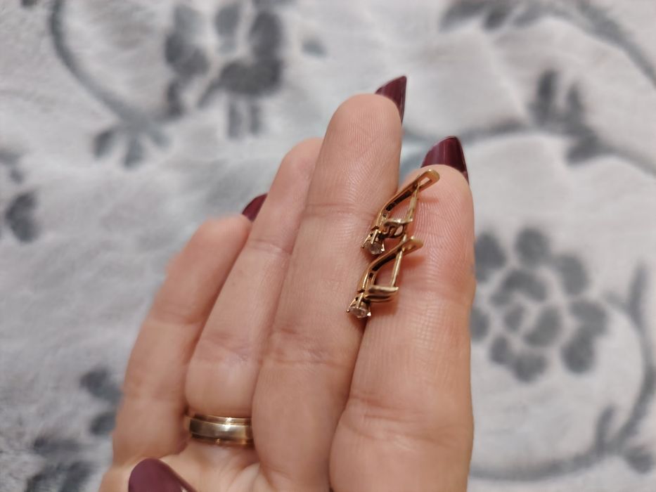 Детская золотая серёжка Завод