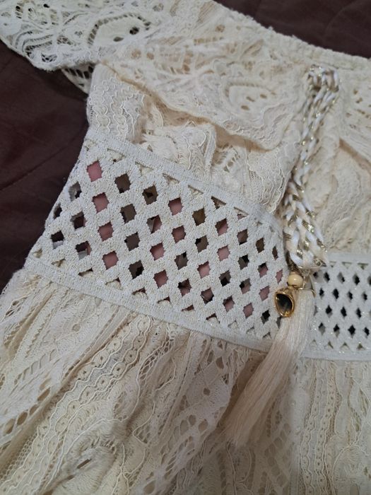 Нежна дантелена рокля