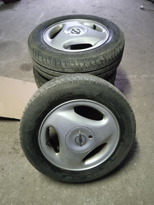 Vând Jante cu anvelope