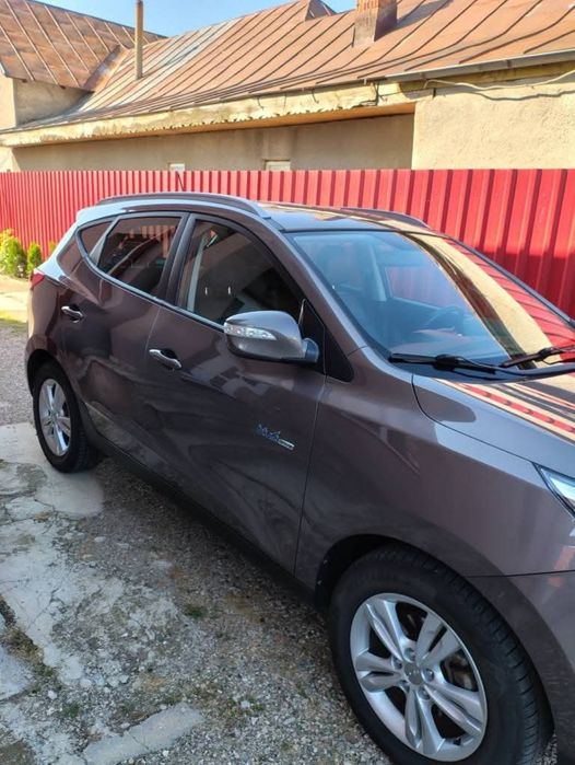 Vând  Hyundai IX35