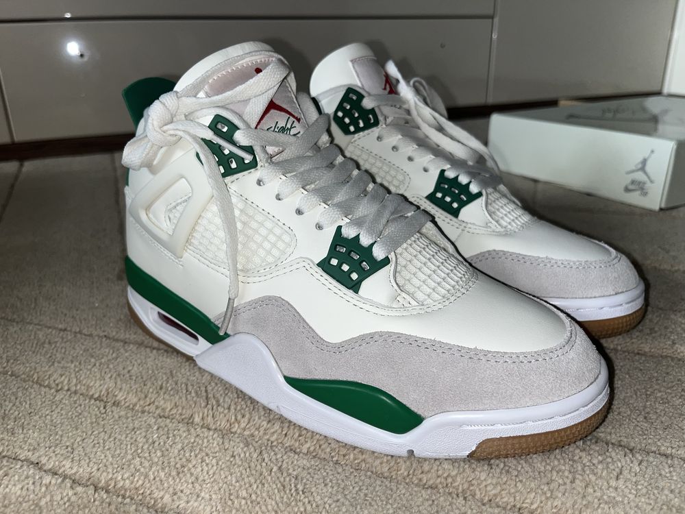 Jordan 4 retro SB