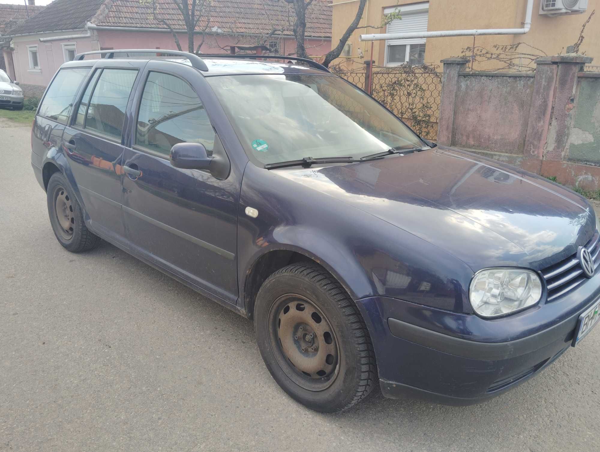 De vanzare Volkswagen Golf 4