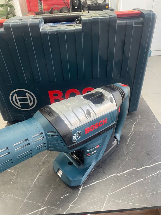 Акумулаторен перфоратор
Bosch GBH 18V-45 C Professional