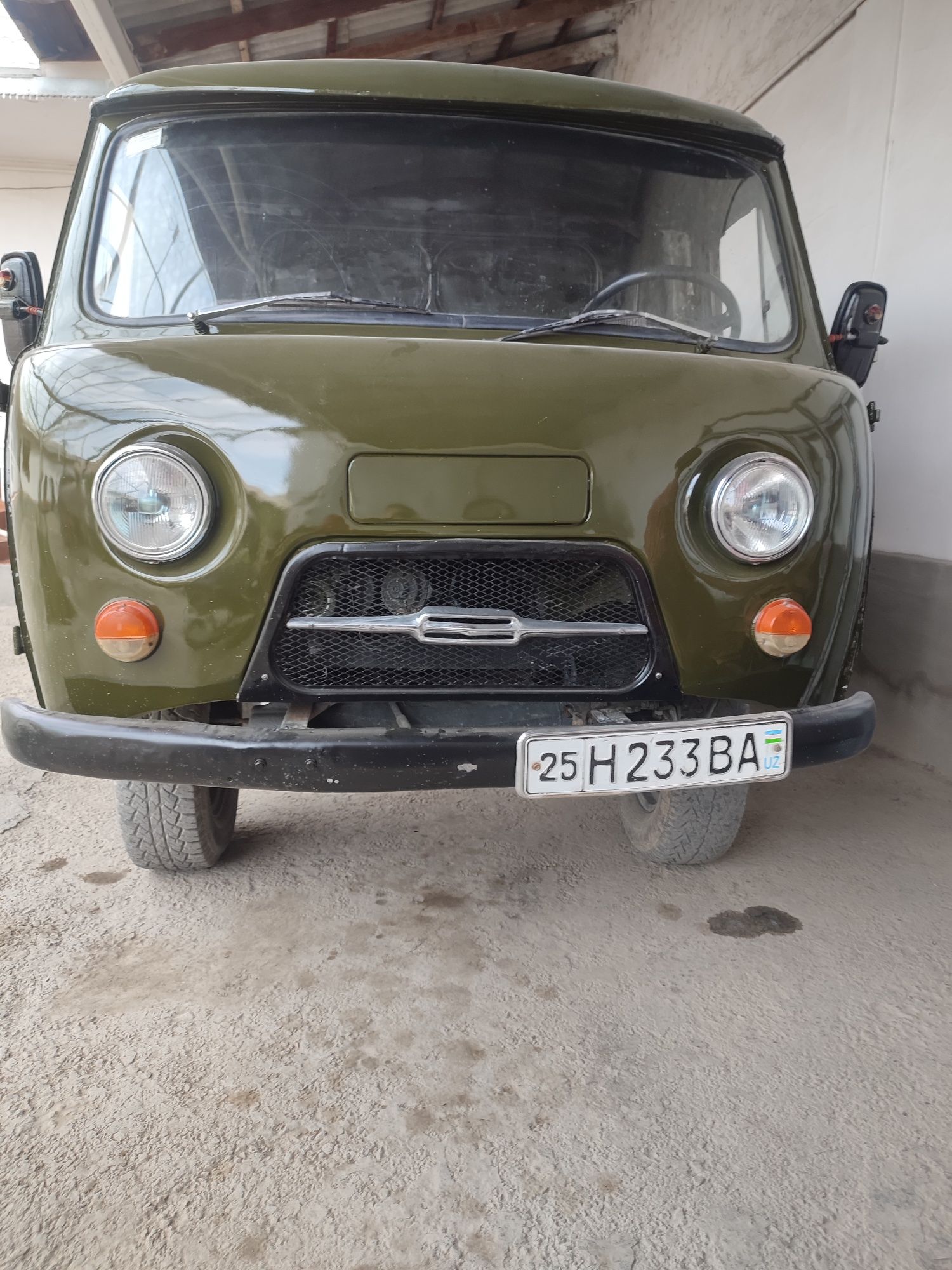 Uaz bortli avtomobili.