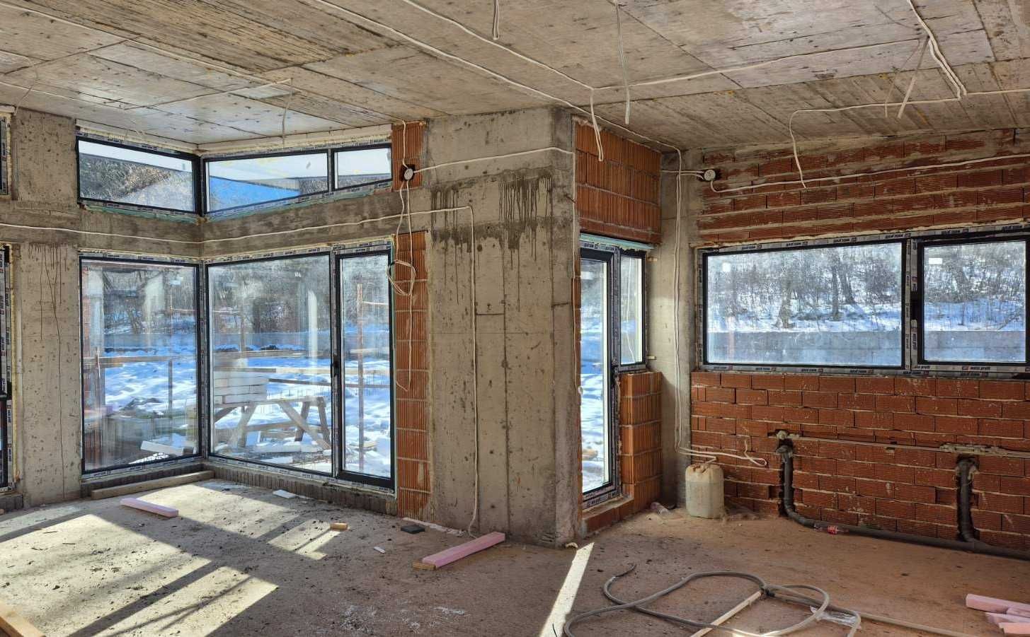 Агенция Жоки продава новострояща се къща в Перник, кв. Драгановец