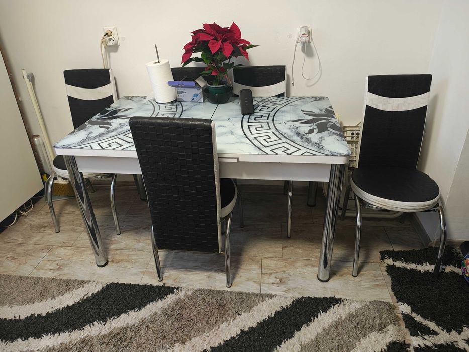 Masa bucatarie/living cu 6 scaune