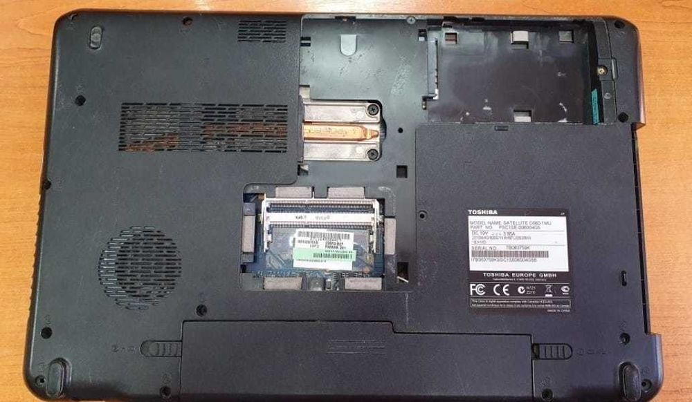 Piese laptop Dell Inspiron 3521 Inspiron N5050 Toshiba Satellite C660