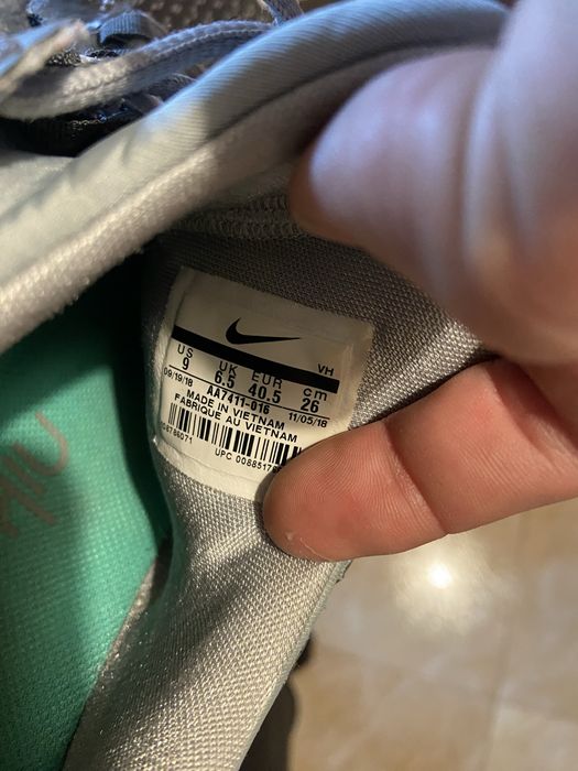 Adidasi NIKE originali