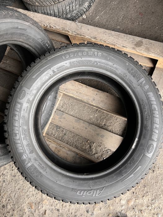 2 anvelope iarna 195/60/16 , michelin , 7.5 mm !