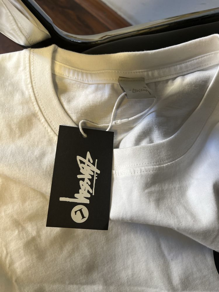 Tricou stussy marimea L nou cu eticheta