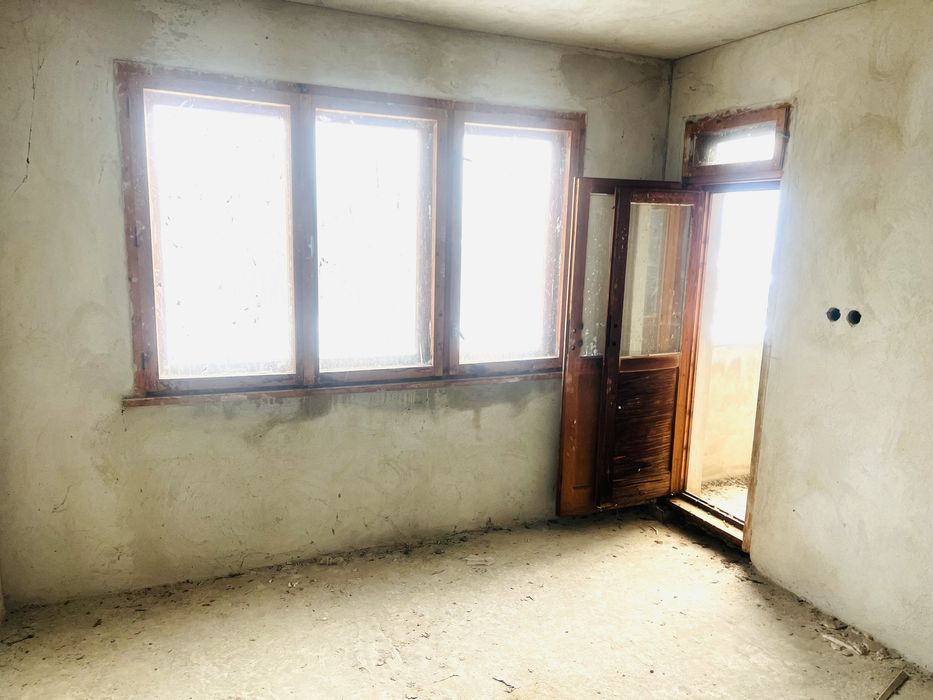 Продава се Четиристаен апартамент в с. Кисийците, Област Габрово - 200 кв.м за 310 €/кв.м - Снимка #6