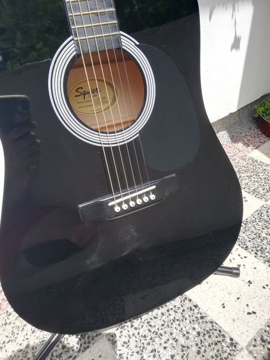 Акустична китара Fender