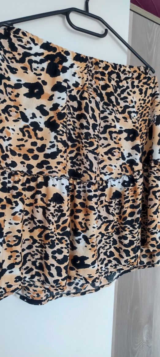 2 поли за 15лв. леопард размер L skirts leopard, animal print EU 42