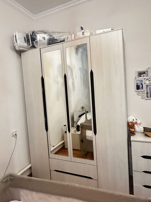 Шкаф для одежды и прихожей