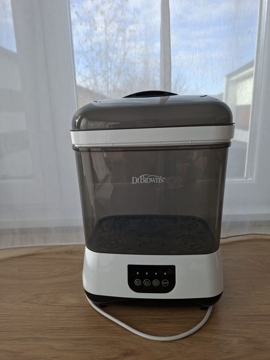 Vand sterilizator si uscator biberoane, Dr Brown