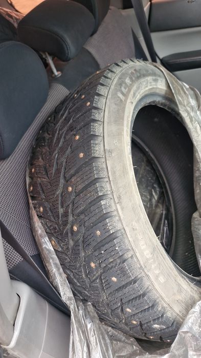 Продам покрышка в отличном состоянии. Или обмен такой размер липучка..