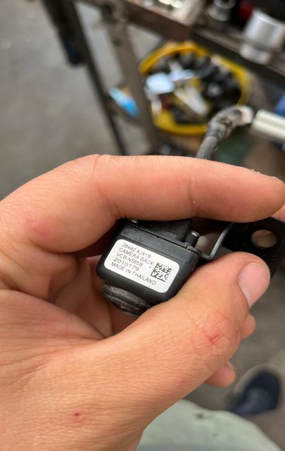 Camera marsarier cu suport si incuietoare oblon  284424JA1B Nissan Na