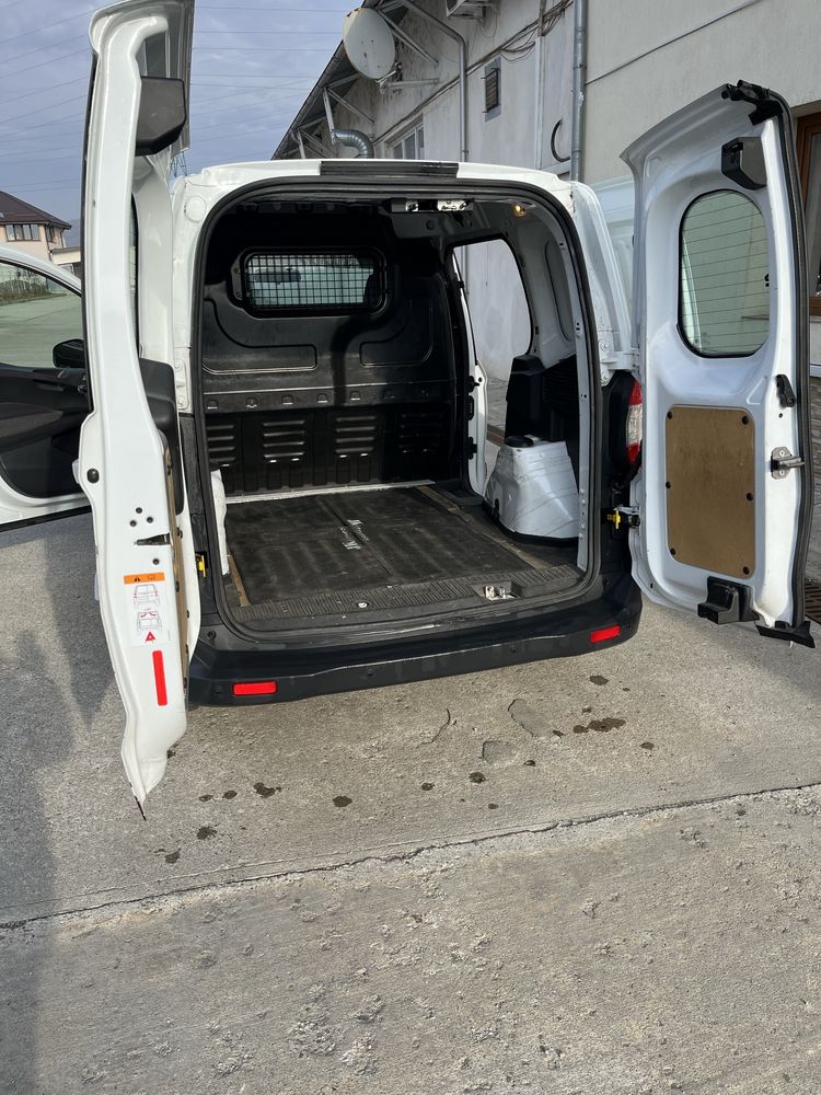 Ford transit courier 1.5 tdi anul 2017