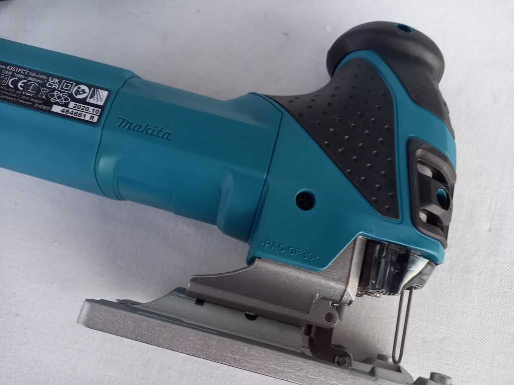 Makita 4351FCT - Прободен трион, зеге