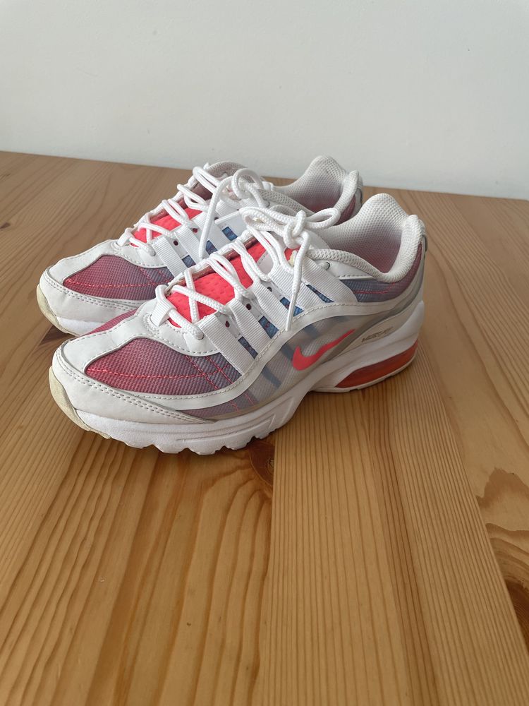 Детски маратонки Nike, HushPuppies
