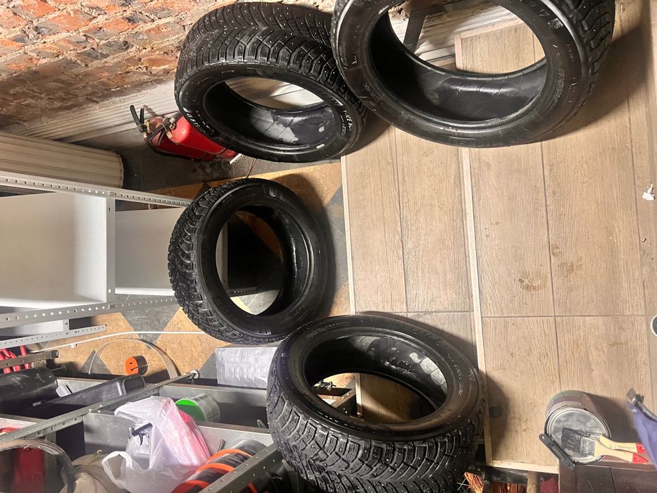 Продам зимние шины