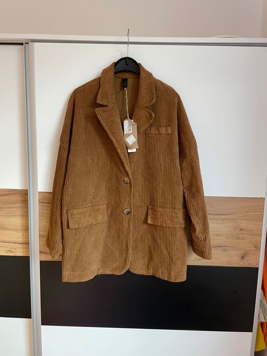 Sacou  nou cu eticheta