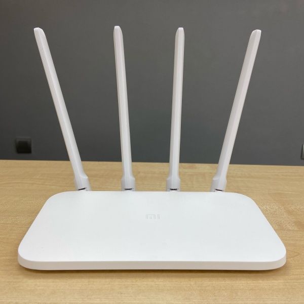 WiFi роутер Xiaomi mi4c
