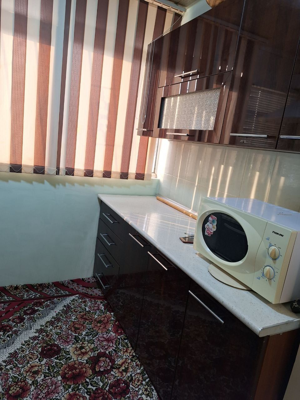 Бухоро шахар, йул юзида, Чевар ёнида, 1 этаж, 2+1 хонали уй ижарга