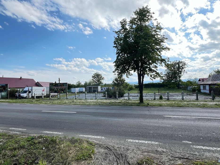 Vând teren intravilan situat în orașul Buhuși