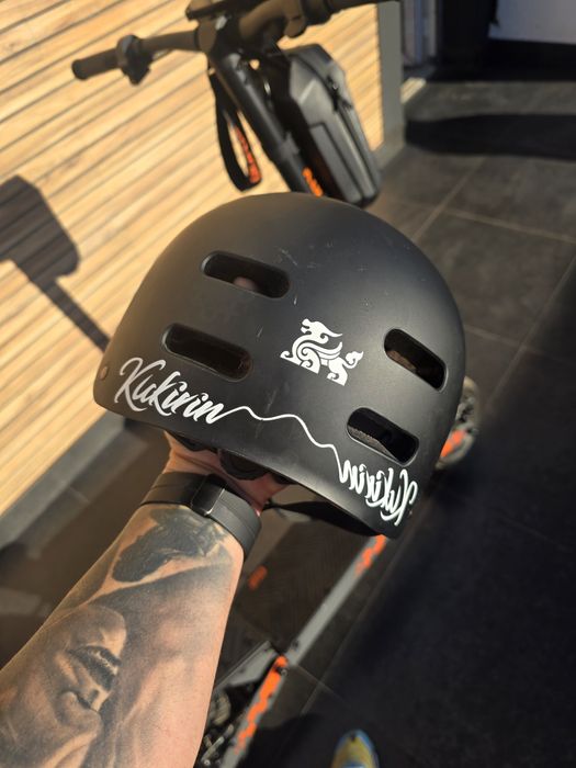 Kukirin g2 STARE IMPECABILA cu geanta si cască