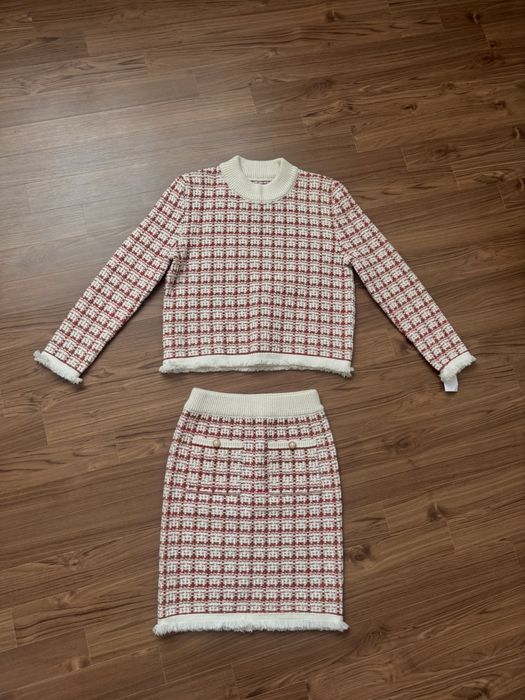 Твидовый костюм в зимних оттенках