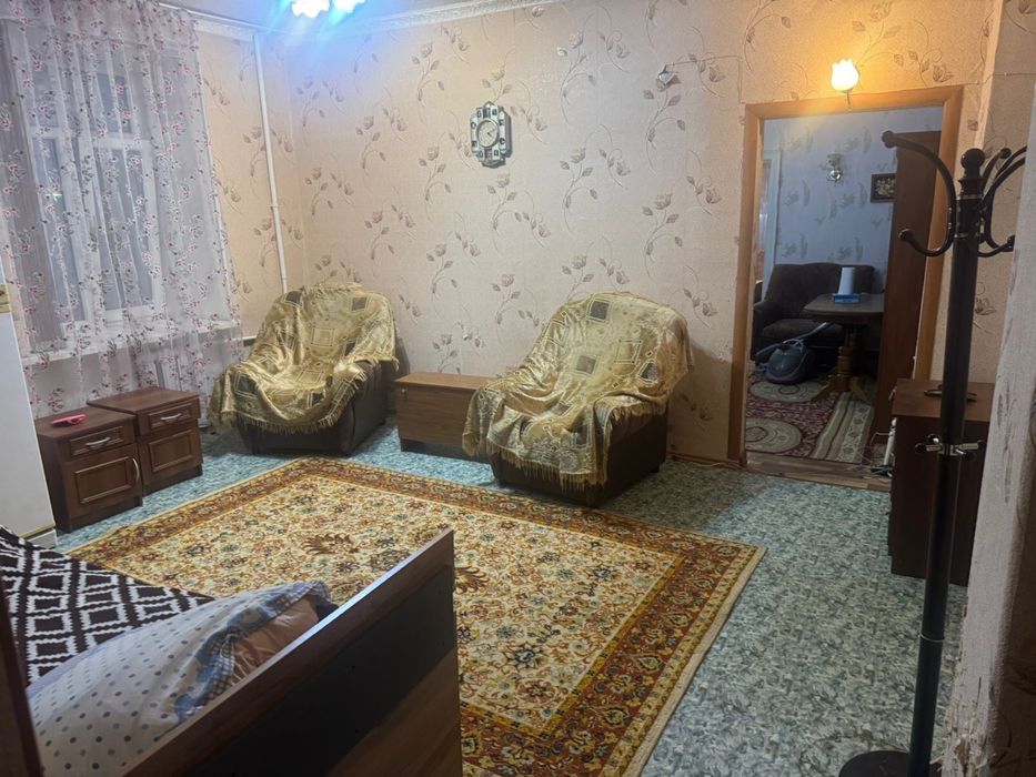 Чекина 150 хорошый тебплый дом есть болкон