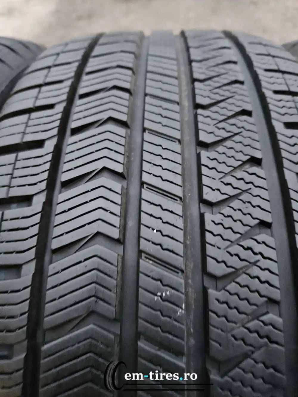 SET 4 Anvelope All Season 235/45 R18 Vredestein Quatrac 5