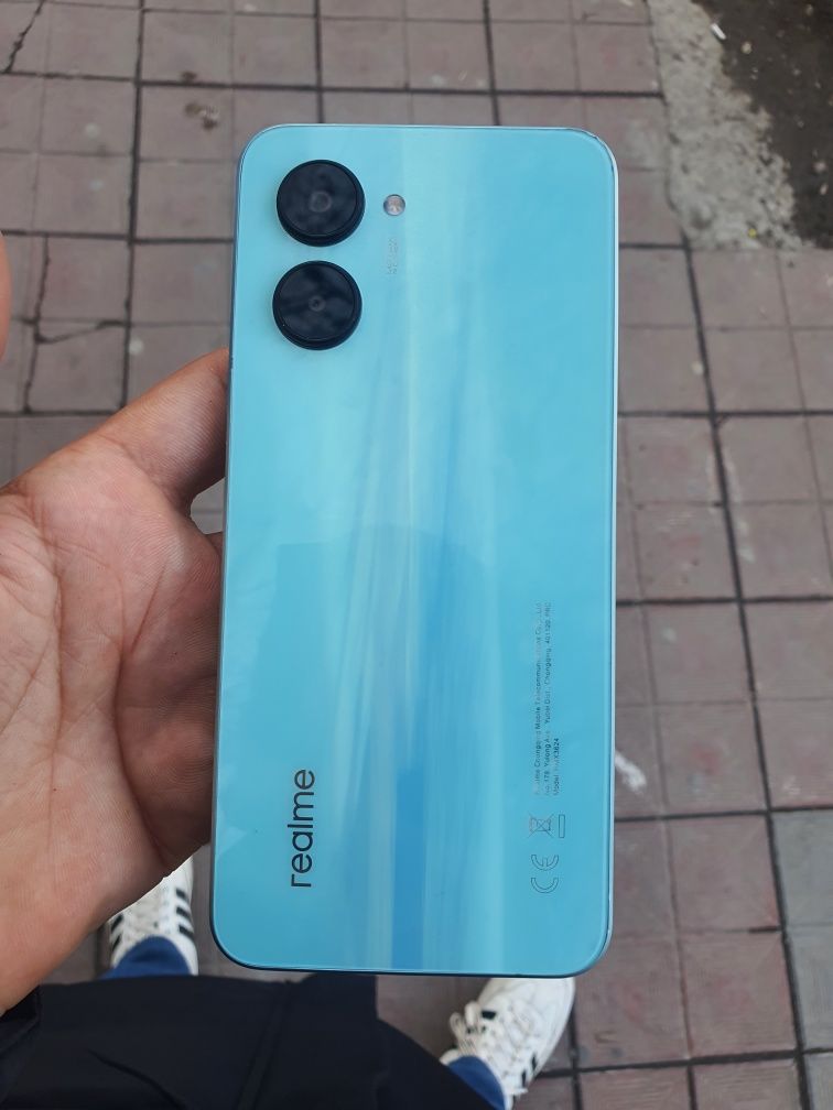 REALME C33 3/32 sotiladi