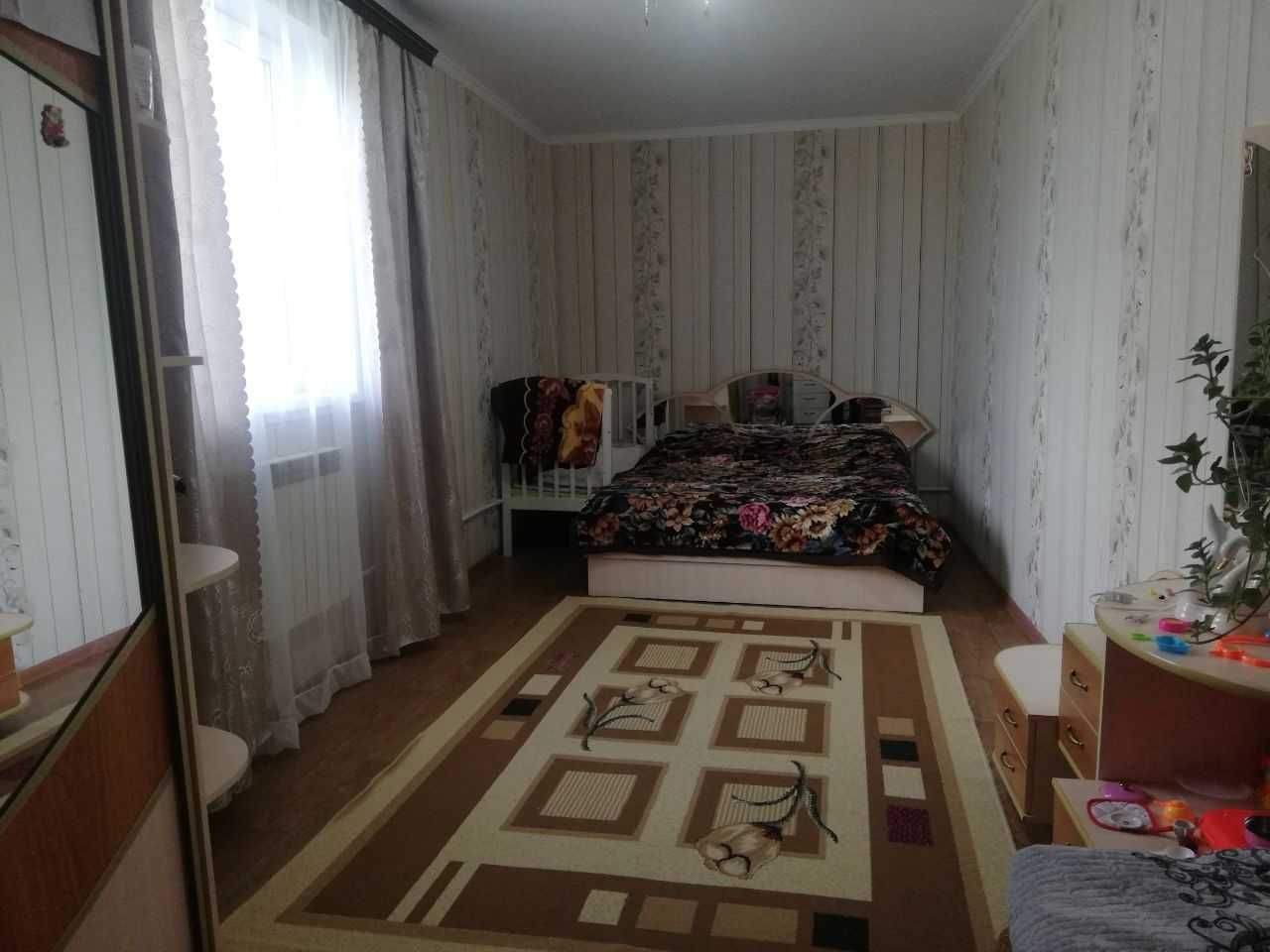 Дом 153 м2, ж.м. Дружба , 12 соток , гараж, летняя кухня