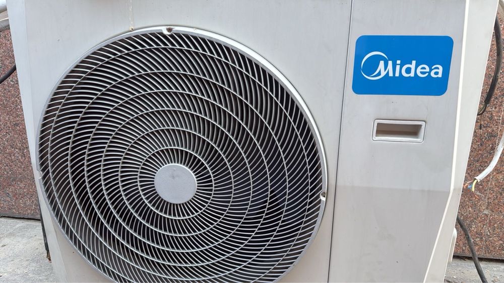 Кондиционер Midea