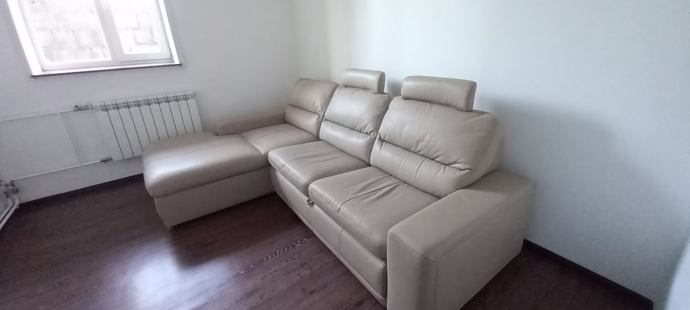 Новый уголок, натуральная кожа