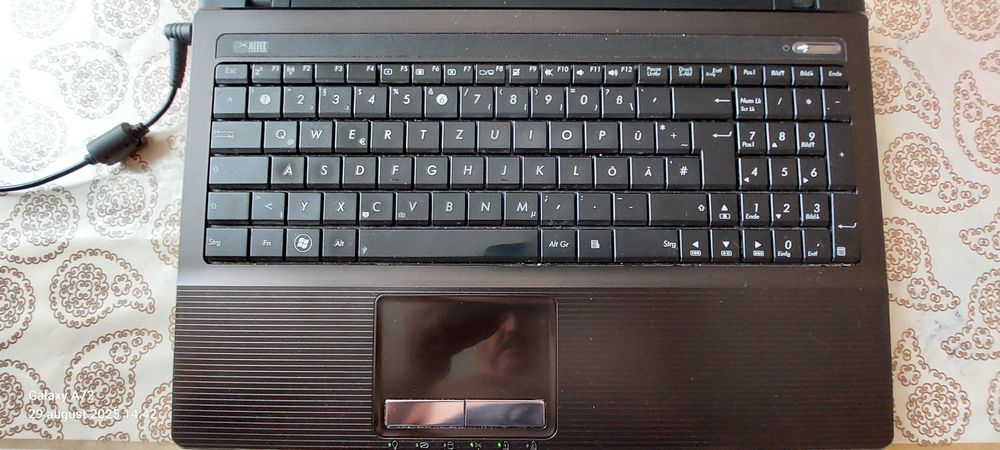 Laptop Asus K53U