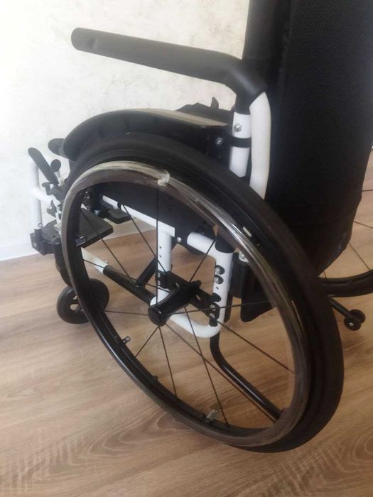 Инвалидная коляска