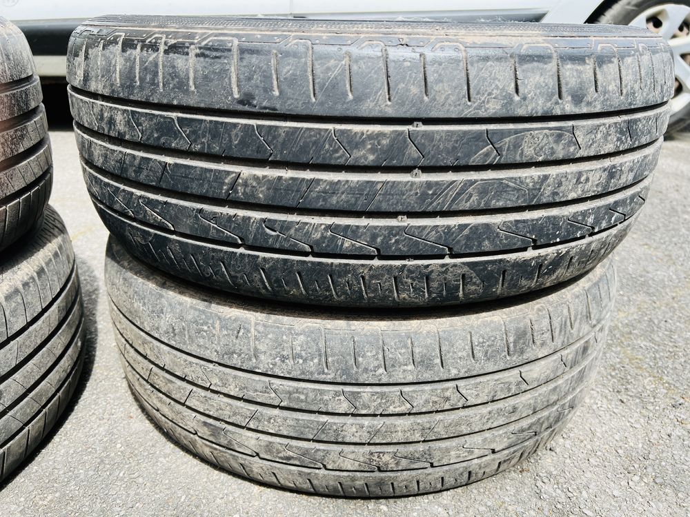 Anvelope vara 215 /55 R17