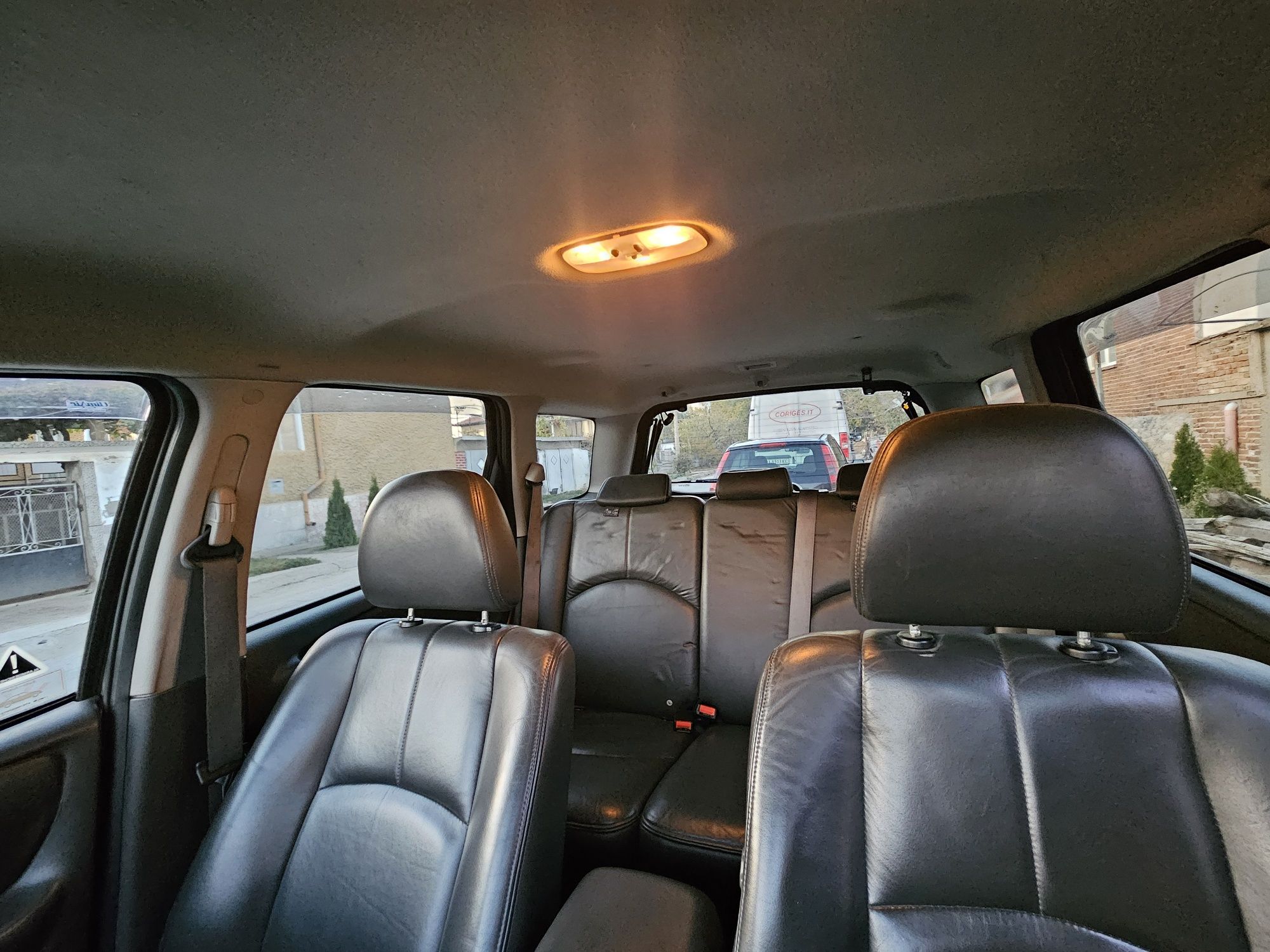 MAZDA Tribute 2.3i