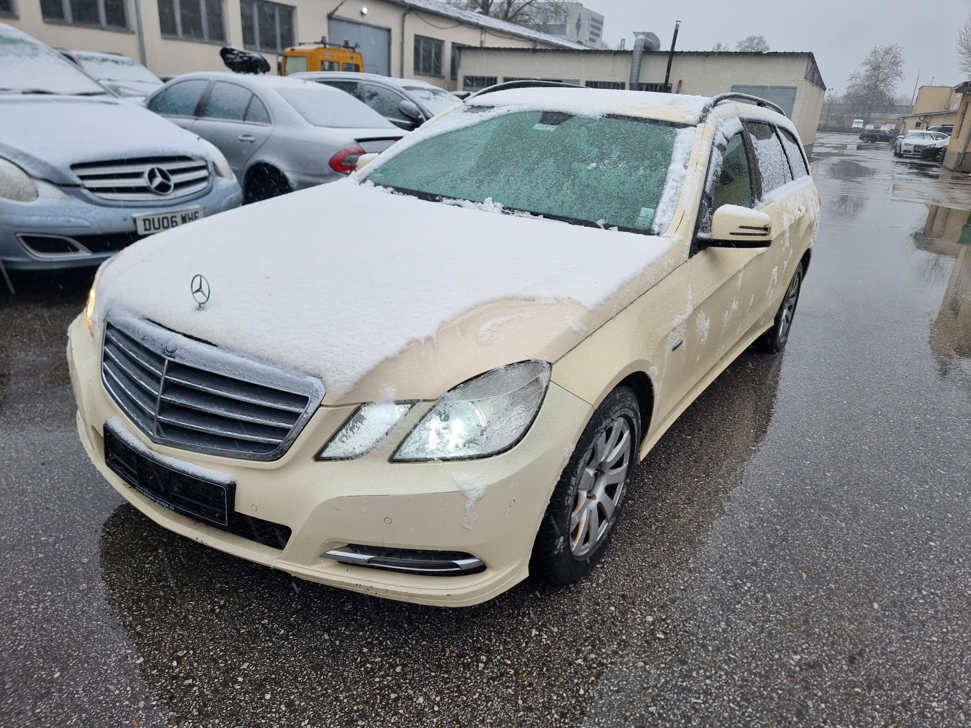 На части E220 CDI W212 Mercedes Мерцедес Е220 ЦДИ двигателOME 651