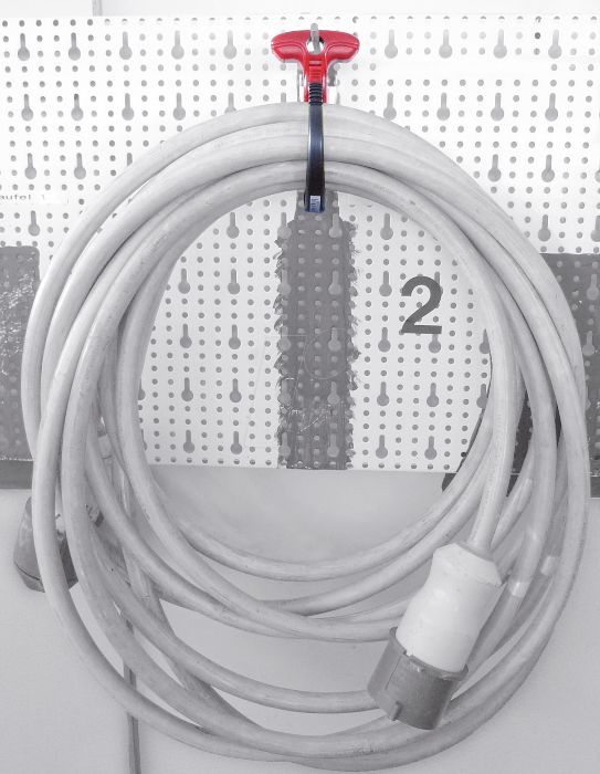държач за кабели, кабелни снопове, тръби , 3 размера, Германия