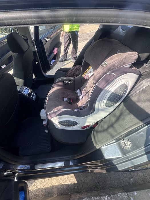 Scaun Protox cu sistem isofix inclus