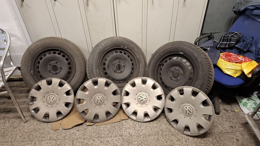 Продавам гуми с джанти за PASSAT 5x112 15