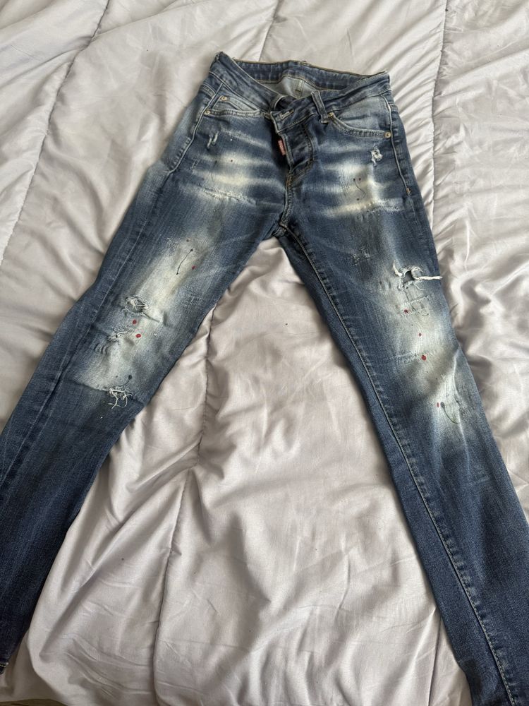 Дамски дънки на dsquared