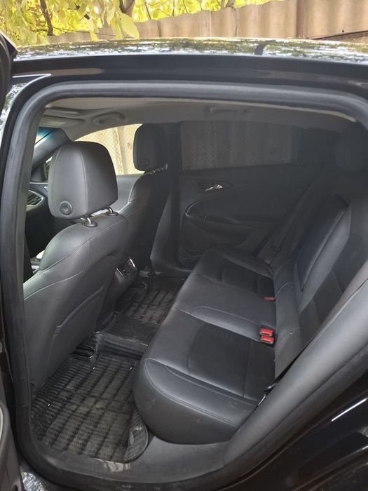 Продаётся машина Малибу 2