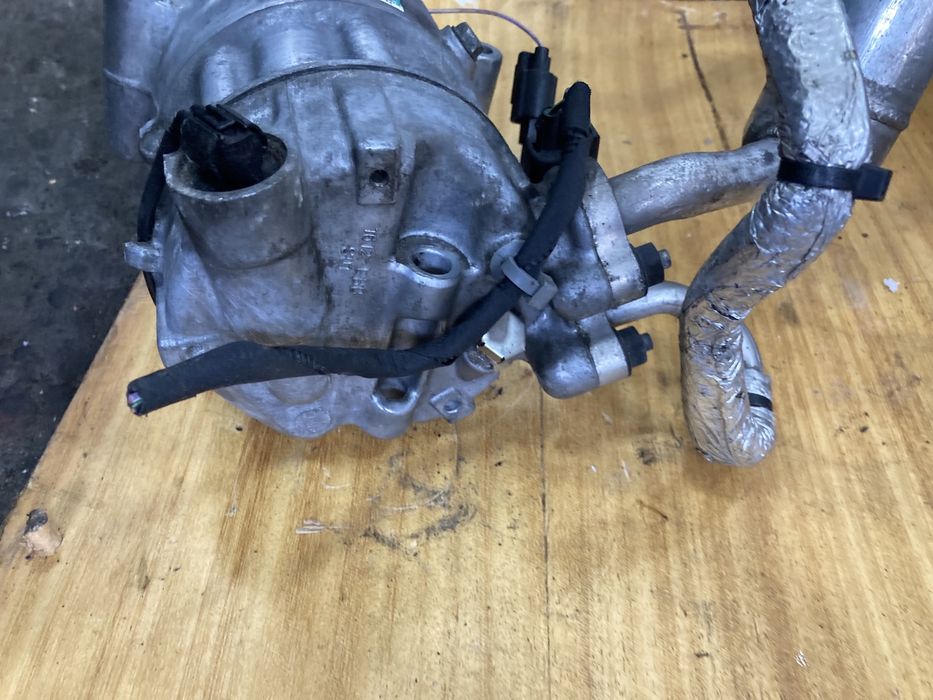 Range rover sport 2012година 3.0d 245кс Компресор климатик