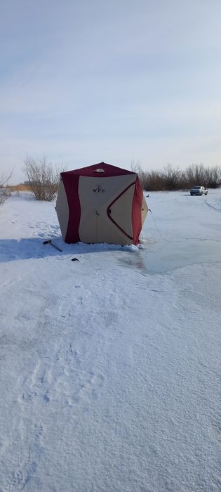 Палатка зимняя,почти новая
