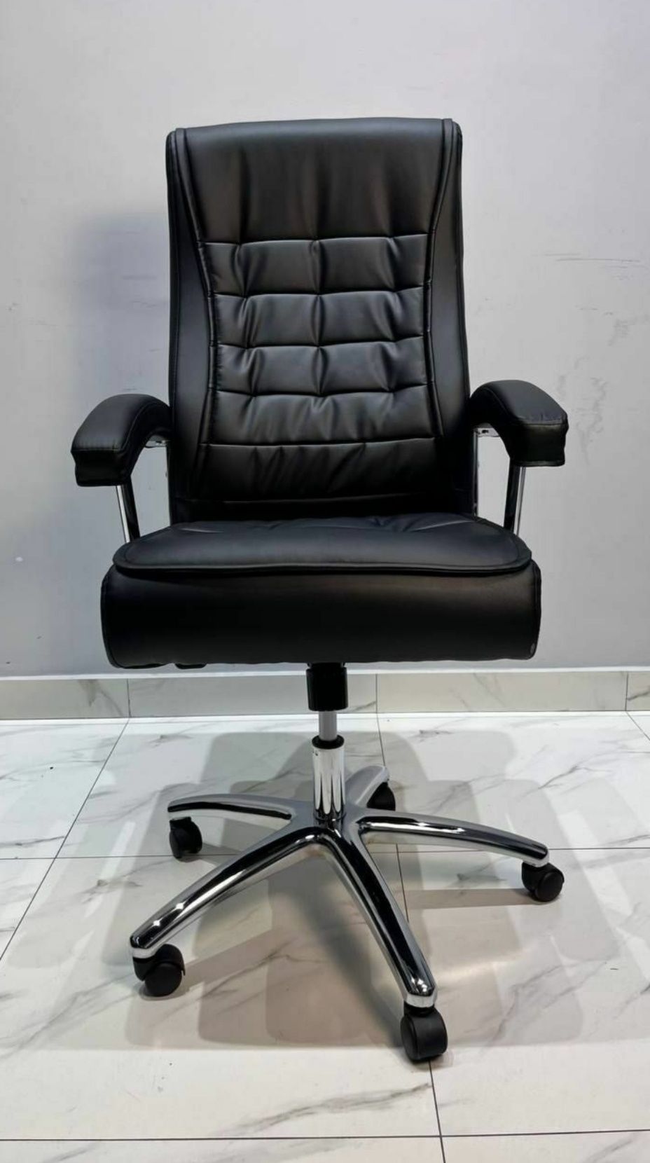 Офисное кресло для руководителя модель с45